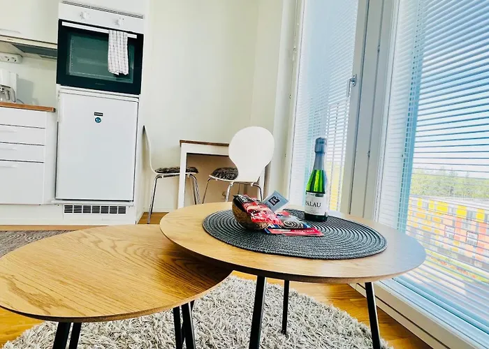 Cozy 6 Mins By Train To Airport * 万塔